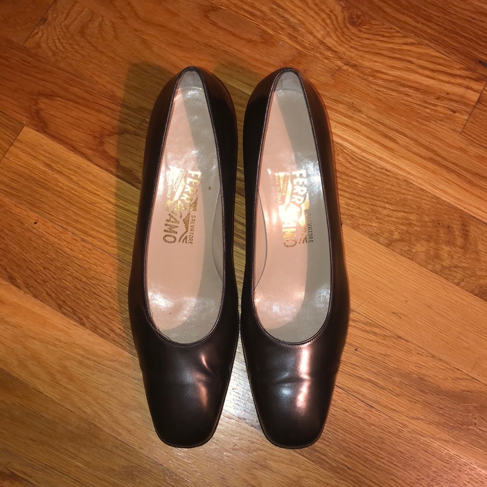 8.5 B Salvatore Ferragamo baguette heel pumps